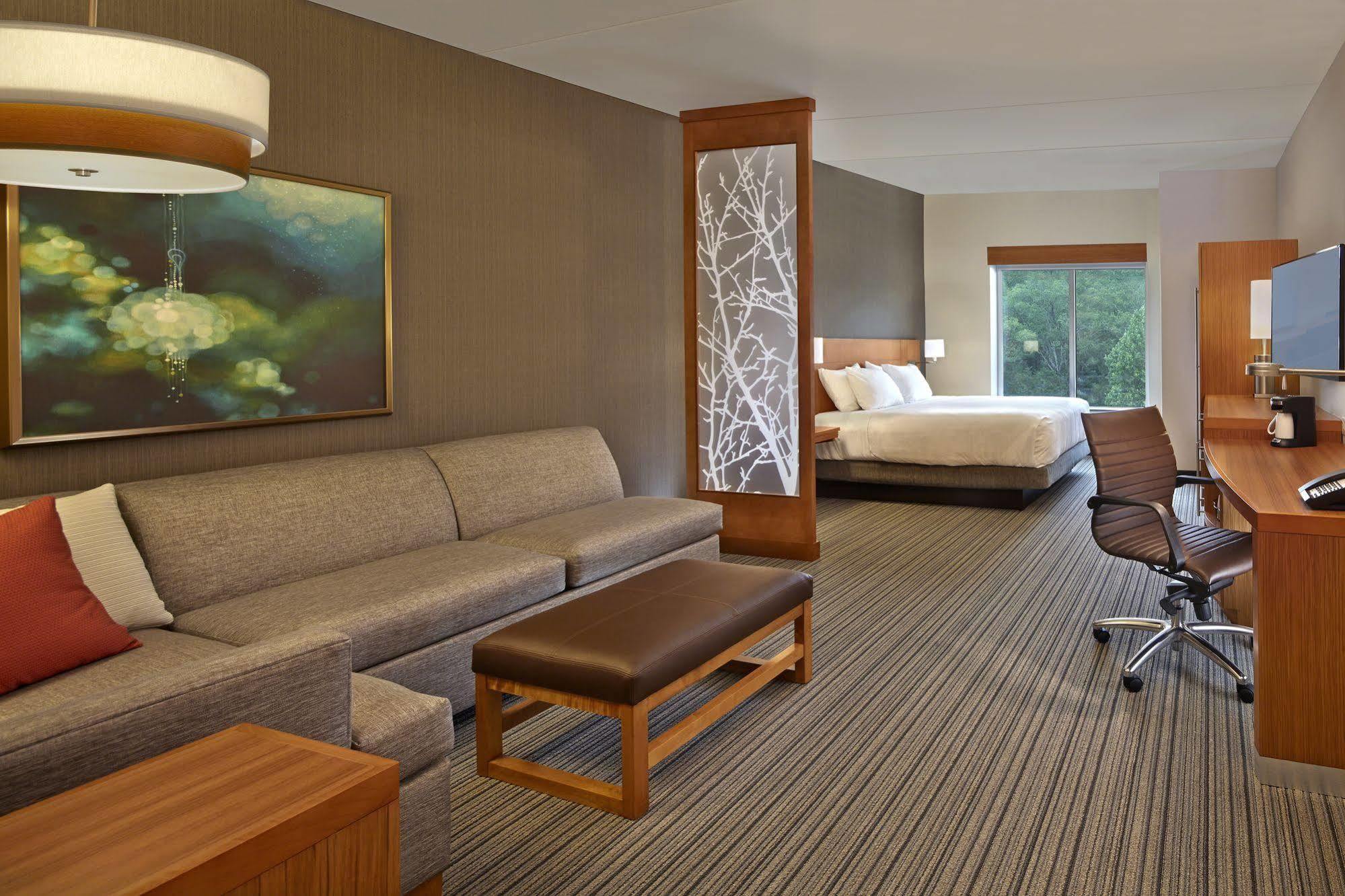 Hyatt Place Chapel Hill Exterior photo