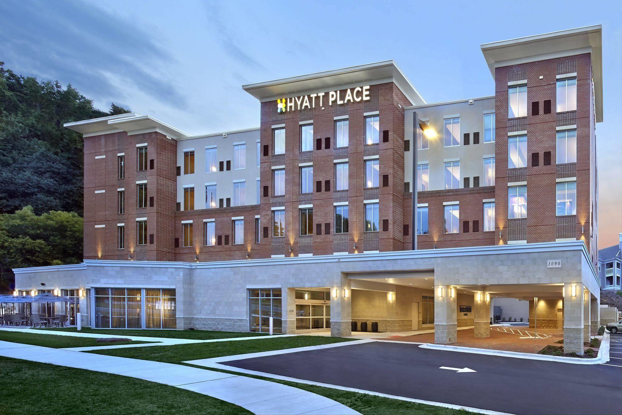 Hyatt Place Chapel Hill Exterior photo