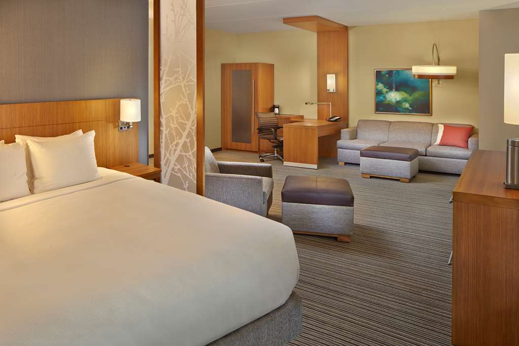 Hyatt Place Chapel Hill Room photo